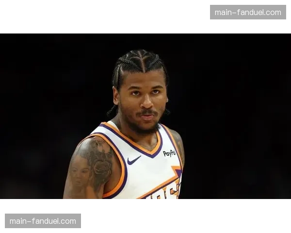 太阳114-103轻取国王，杰伦·格林20分布克复出17分6助攻